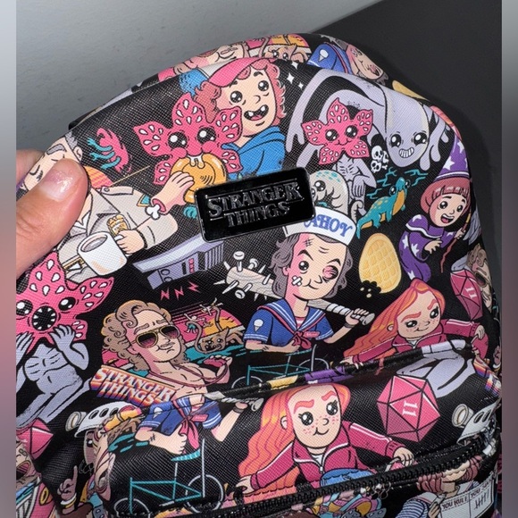 Bioworld Netflix Stranger Things Chibi Mini Backpack - Picture 3 of 6